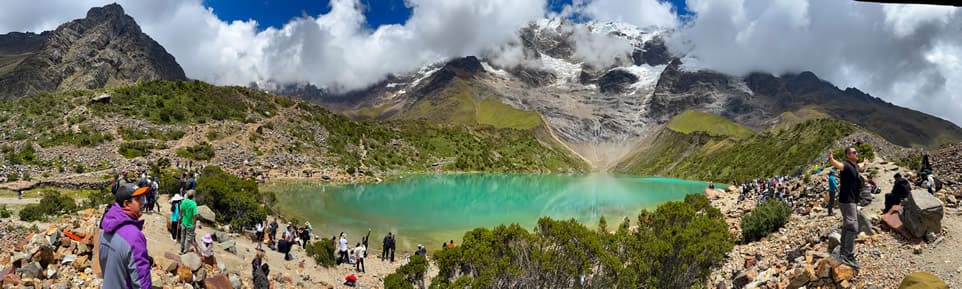 Humantay lake